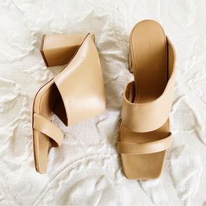 Vince Nessia Block Heel Leather Sandals Size 11